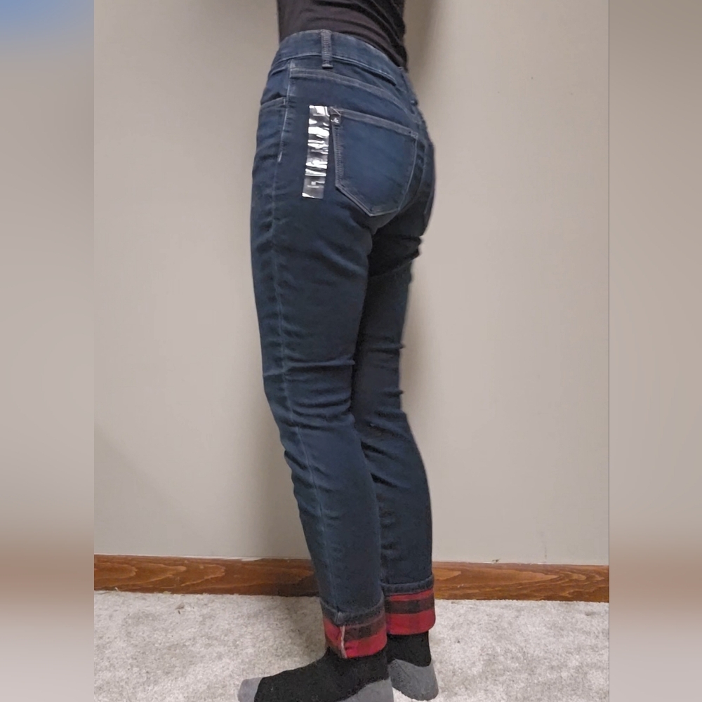 m jeans by maurices™ Super Soft Mid Rise Plaid Cuffed Jegging - Picture 4 of 10